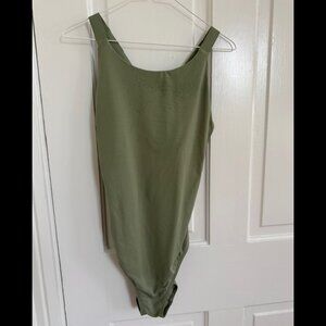 Athleta Long Torso Olive Green One-Piece Swimsuit, Size M, NEVER WORN
